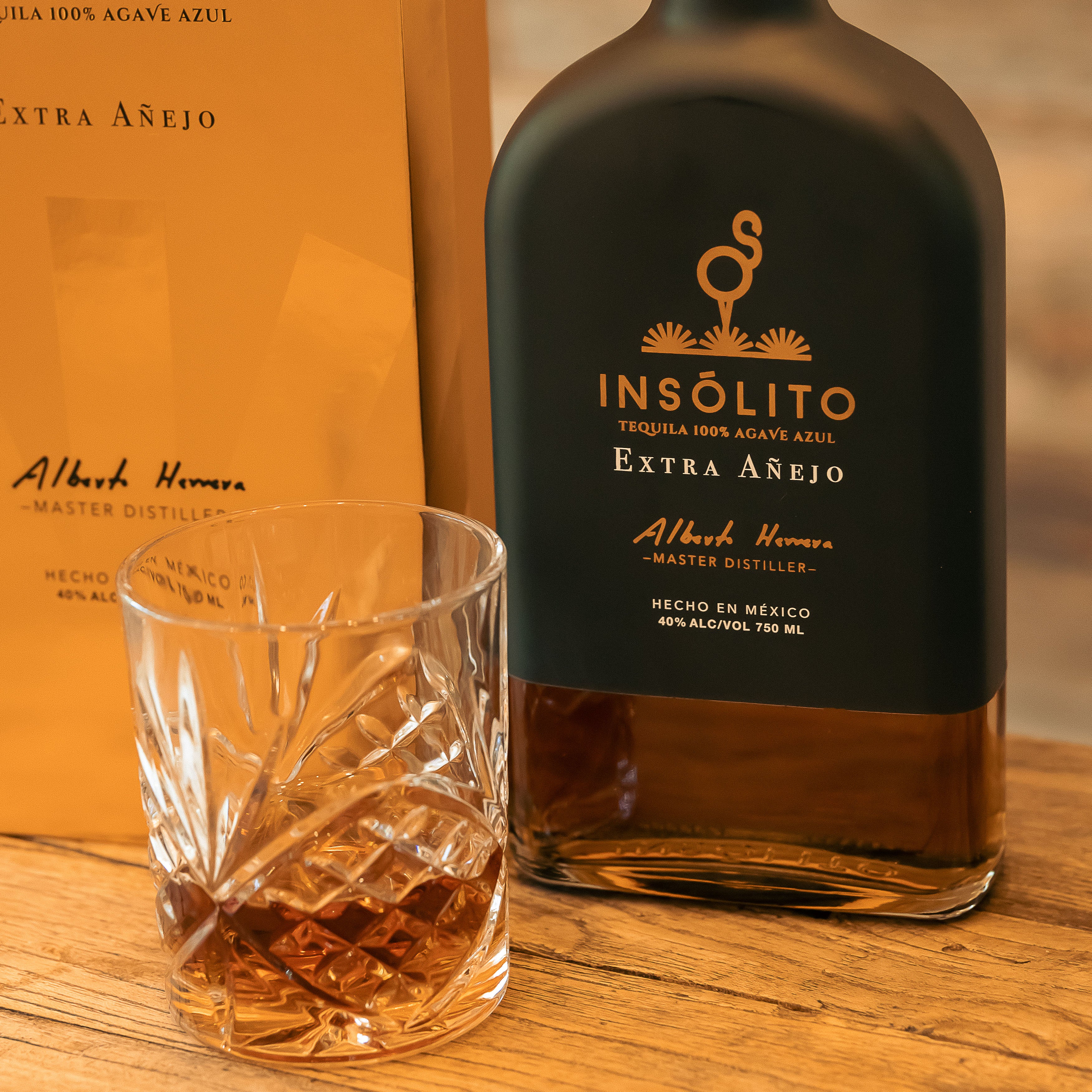 Insólito Extra Anejo Tequila