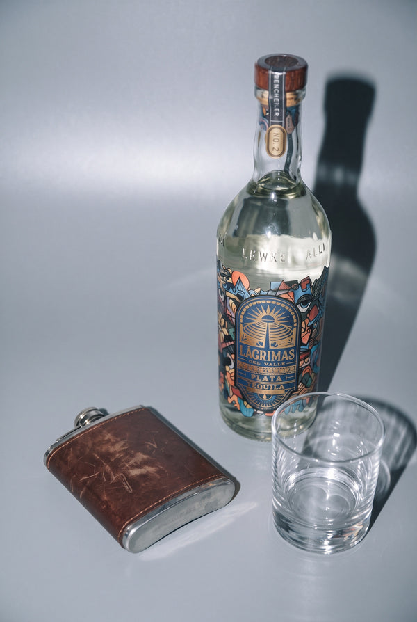 Lágrimas del Valle  tequila bottle