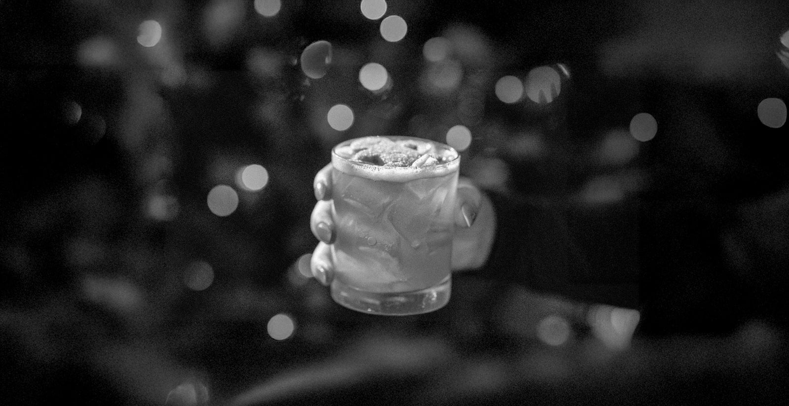 12 Days of Sip-Más holiday hero background